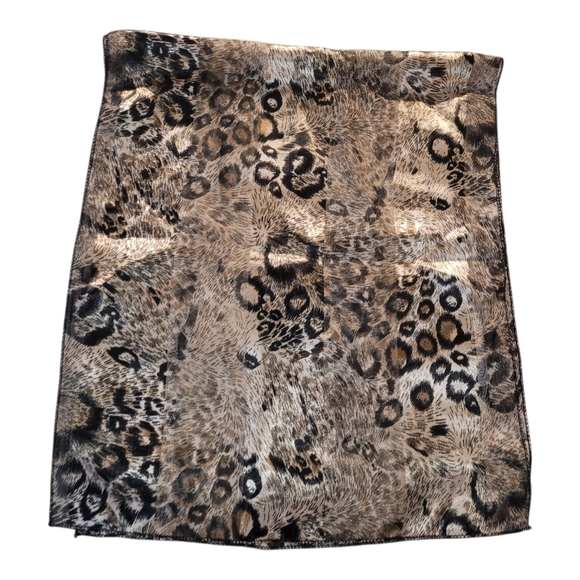 NWT Animal Print Scarf With Gold Shimmer - Picture 3 of 5